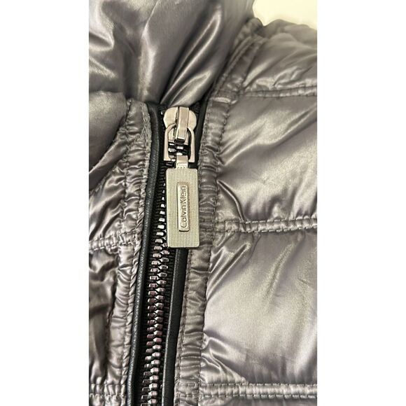 Women’s Calvin Klein Performance Gray Sleeveless Vest Large - Picture 3 of 7